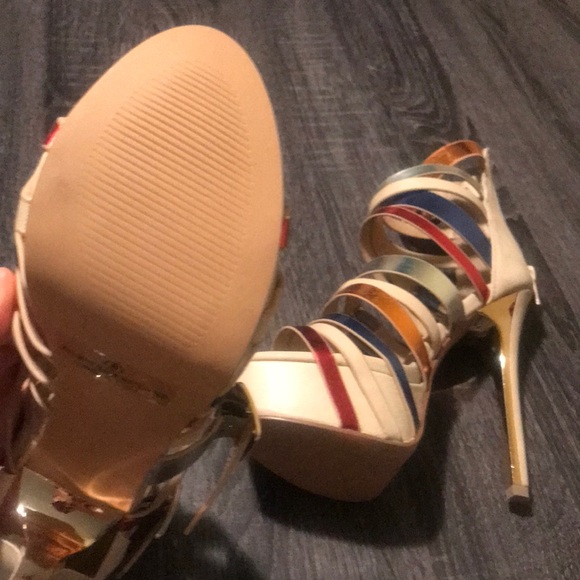 Heels - Picture 2 of 2